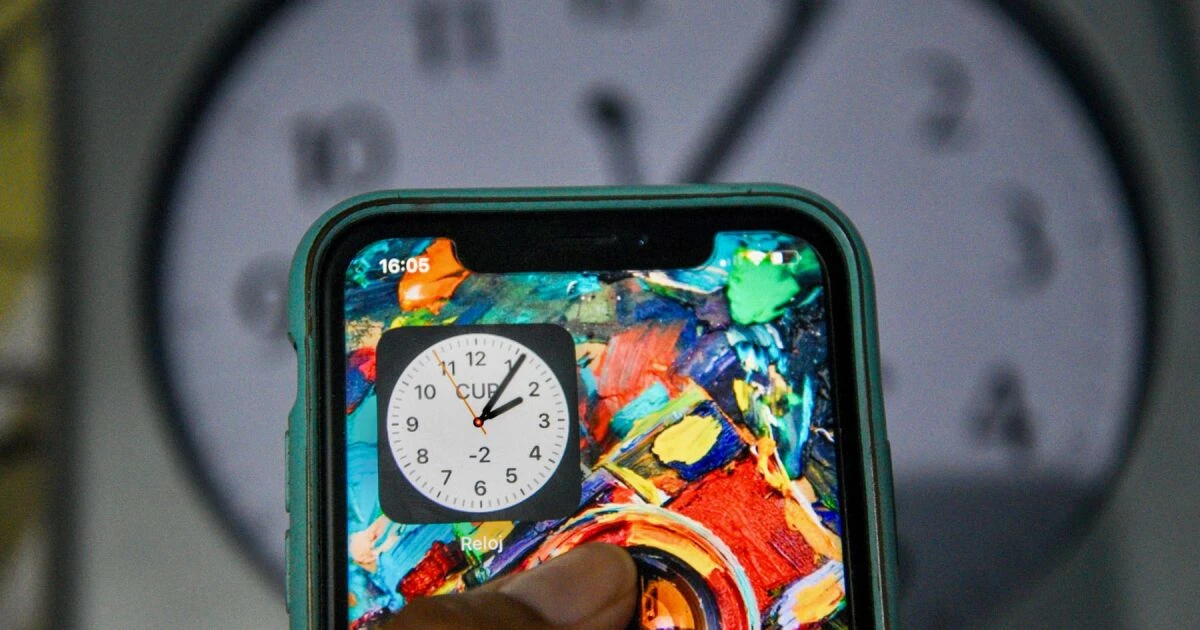 Cuándo empieza el horario de invierno y quiénes deben cambiar la hora en México