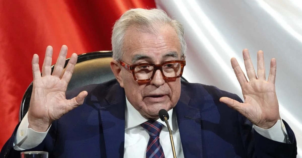 Rocha Moya comparece ante FGR: ''Lucharé para que la verdad prevalezca, inspirado en Sheinbaum''