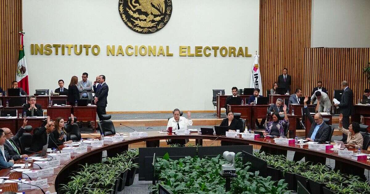 INE: Candidatos a cargos judiciales tendrán prohibido pagar o difundir encuestas