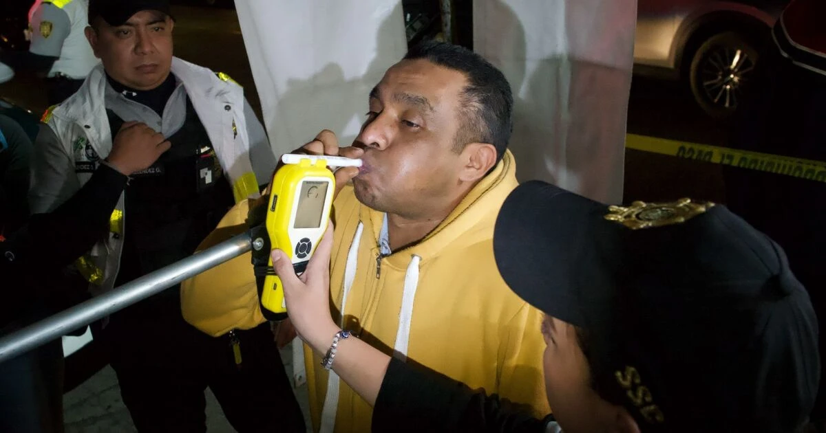 Activistas piden bajar tolerancia de alcohol en conductores para evitar muertes