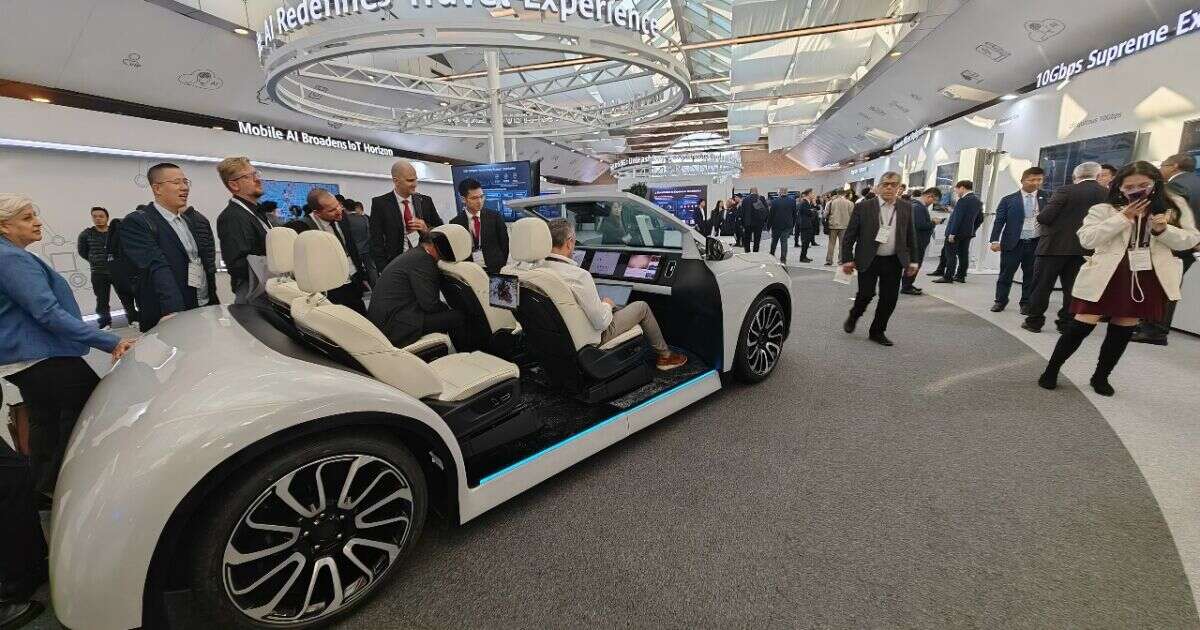 Huawei muestra prototipo de coche autónomo que podrá competir con Tesla