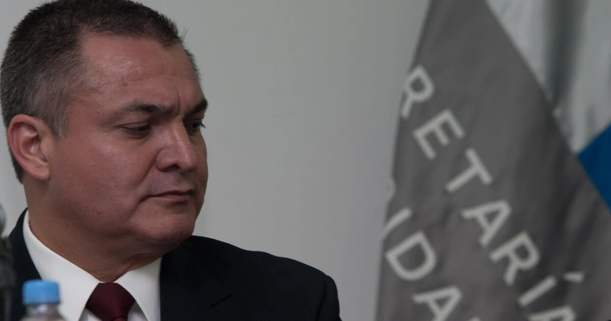 México recupera 2.8 mdd de desvíos de García Luna; va por sus testaferros