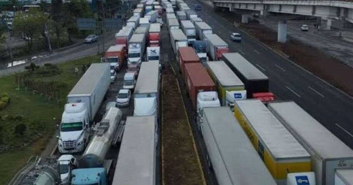 La México-Querétaro registra nuevo caos vehicular tras accidente