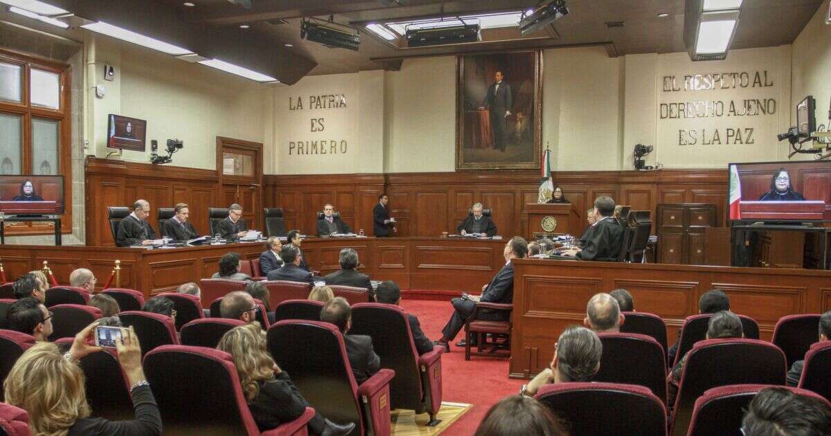 Expertos nacionales y extranjeros piden revisión de reformas constitucionales