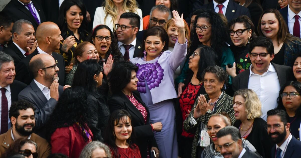 Brugada presenta iniciativas sobre cuidados y despojos junto a su Primer Informe