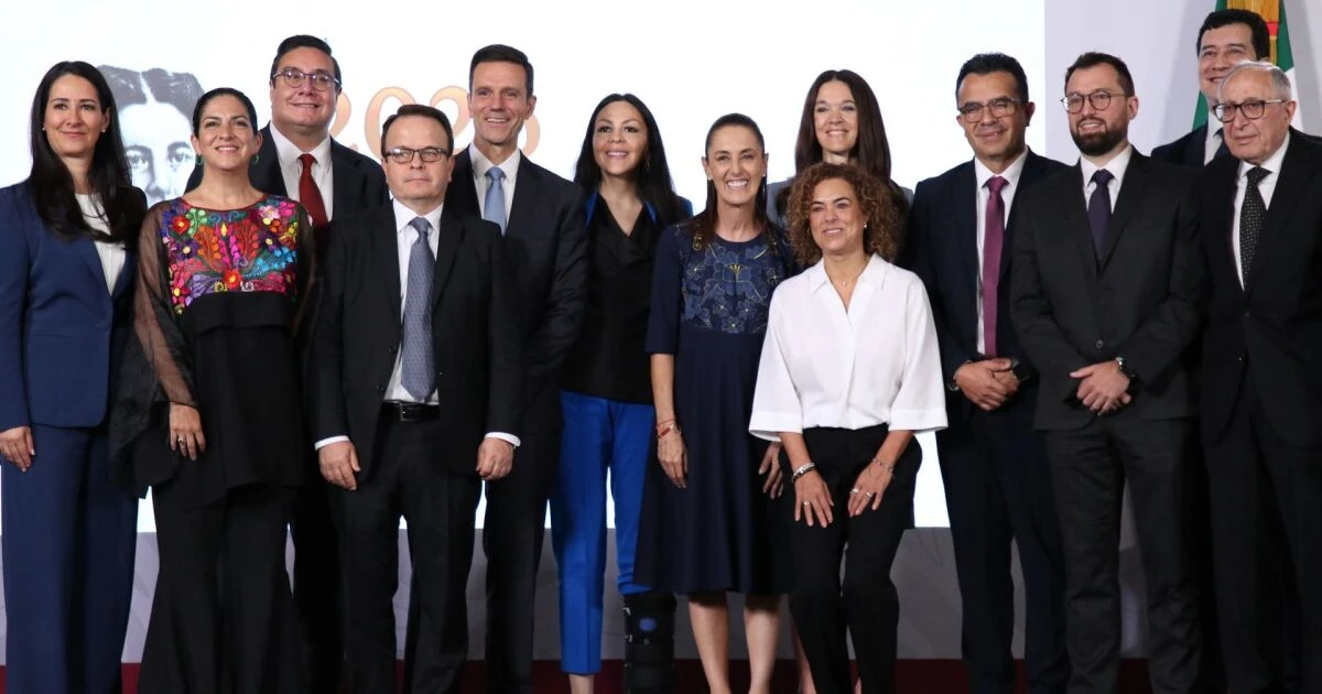Gobierno de Sheinbaum anuncian inversión de 21,000 mdp en sector farmacéutico