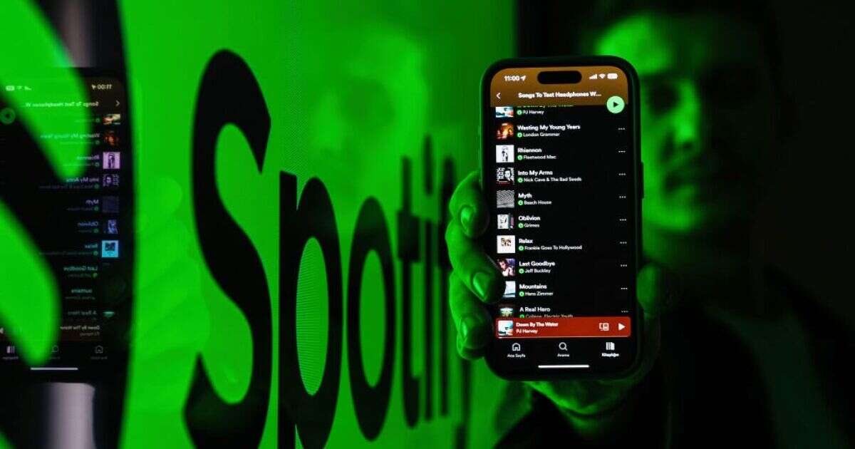 El corrido tumbado también domina las listas de Spotify en México