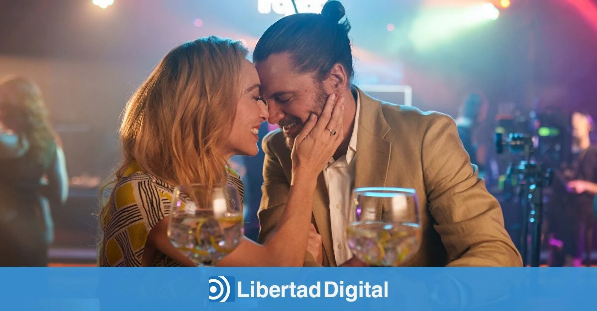 Kira Miró y Salva Reina, de pareja que odia los niños a tener tres hijos