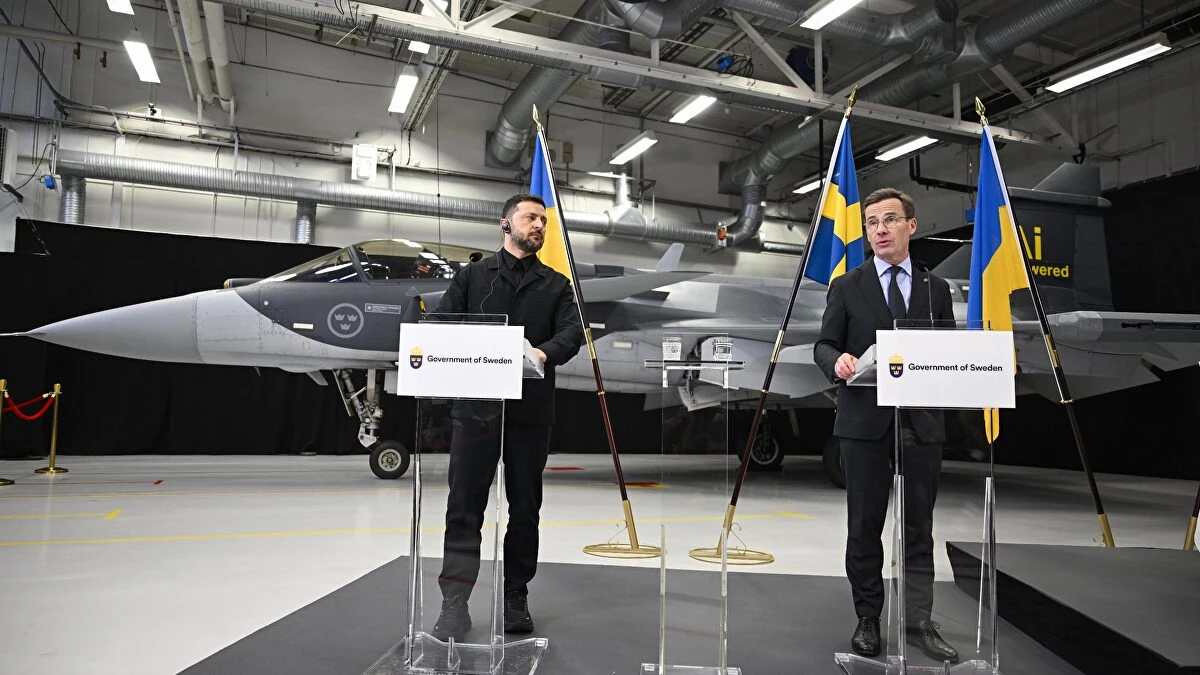 Ucrania y Suecia firman una carta de intención para reforzar la Fuerza Aérea ucraniana con cazas Gripen