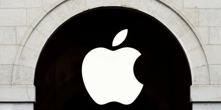 Hackers try to extort Apple after stealing files from manufacturer