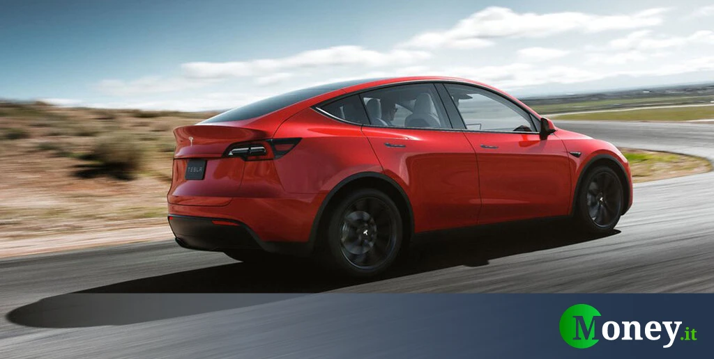 Tesla, crisi senza fine in Europa. Vendite ancora giù, mentre arriva stangata Parigi