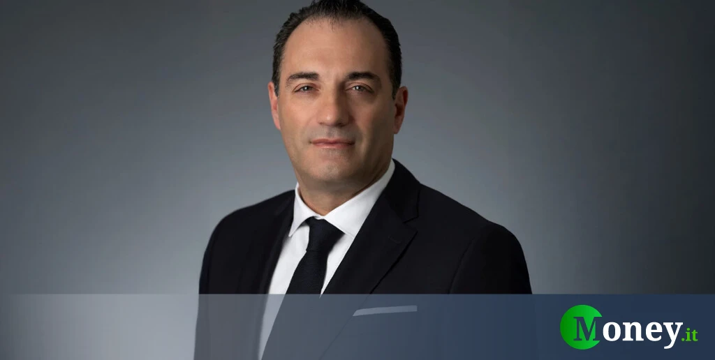 Stellantis, azioni subito giù dopo annuncio maxi perdita. Novità guidance, parla il CEO Filosa