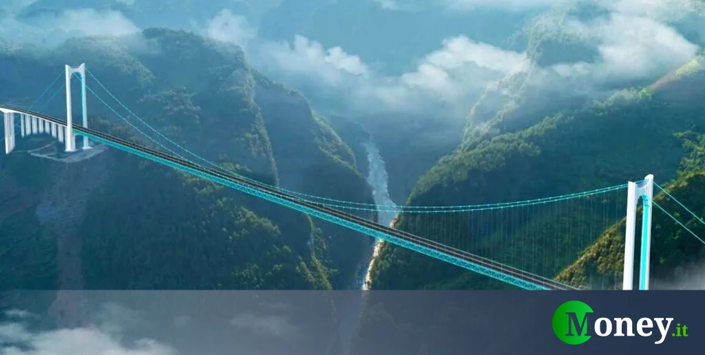 In Cina il ponte più alto del mondo, tempo di percorrenza da due ore a un minuto