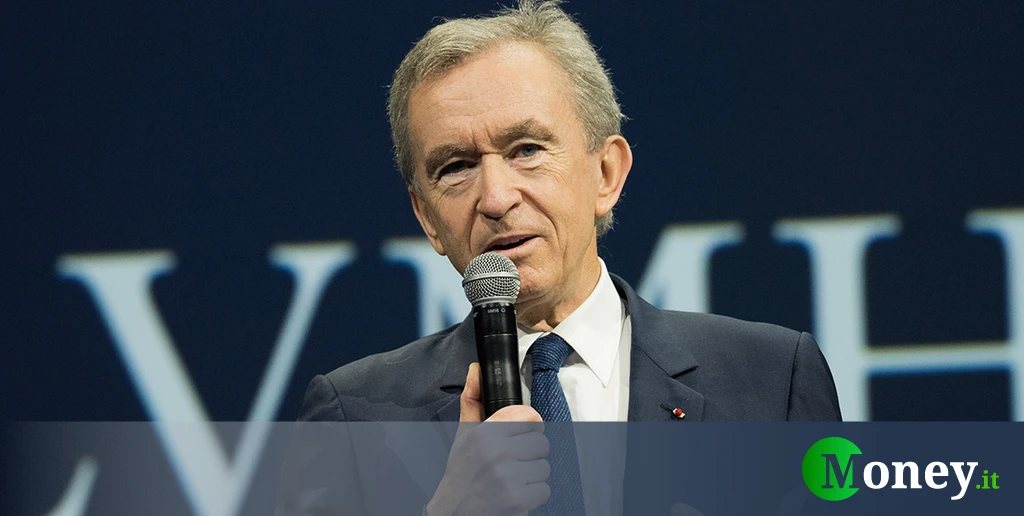 Bernard Arnault subisce un duro colpo, la sua famiglia non è più la più ricca di Francia