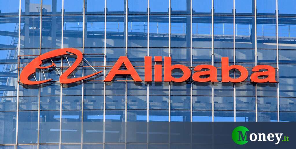 L’AI di Alibaba (Qwen2.5 Max) contro DeepSeek. Cosa aspettarsi dal titolo BABA?