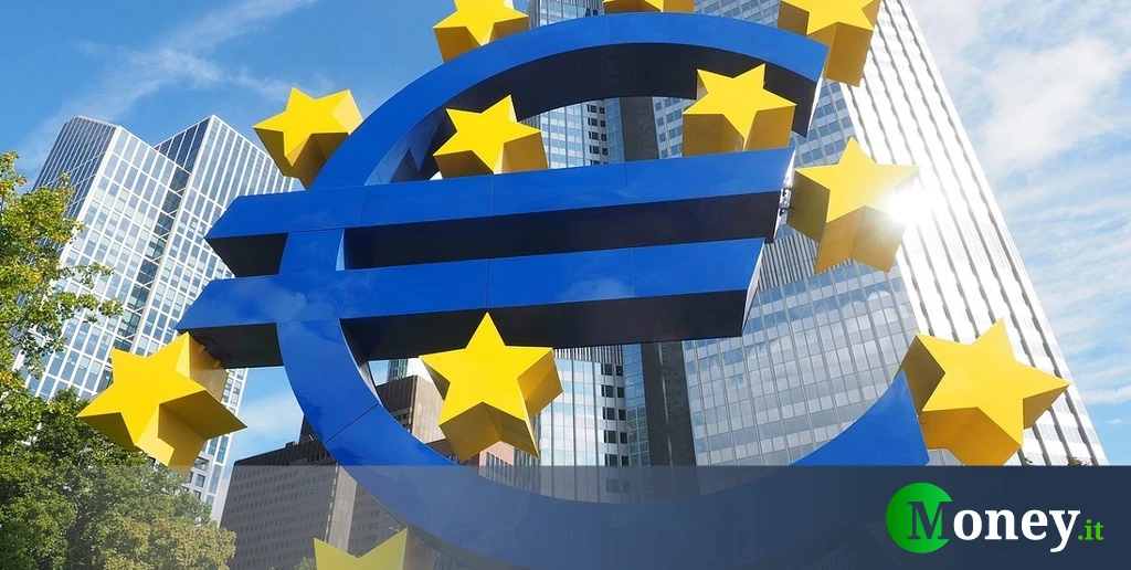 Eurozona, PMI composito e dei servizi oltre le attese