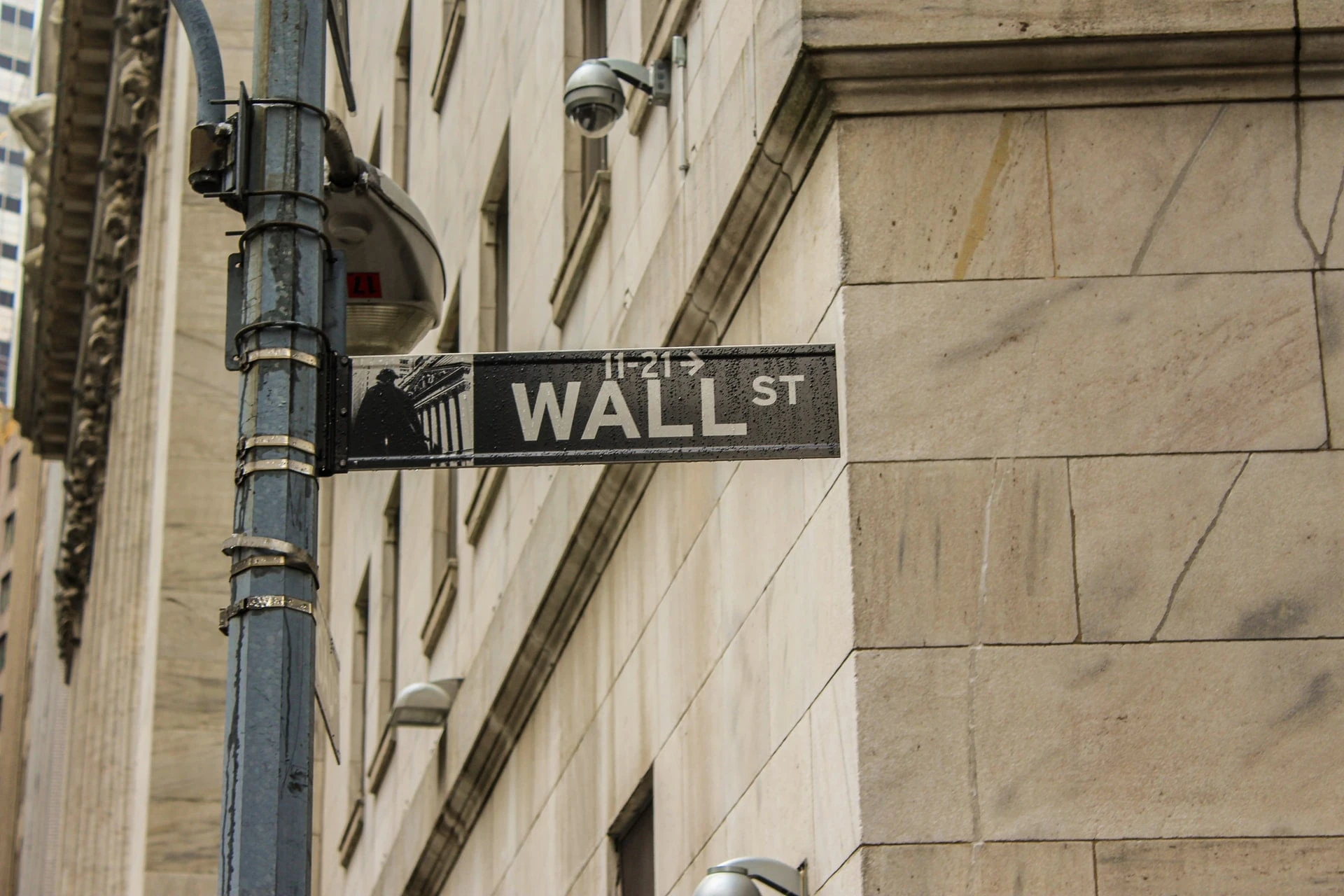 Mercati USA: valutazioni elevate, fondamentali solidi e rischi di esecuzione