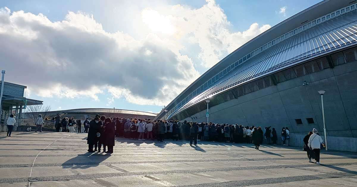 私は愚かだった。真の伝統とは、恐ろしいもの。野村萬斎と羽生結弦の狂演…「神話的時間」に幽閉された『羽生結弦notte stellata2025』紀行（3）