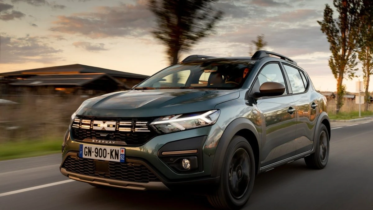 No tiene competencia: el Dacia Sandero sigue siendo el coche más vendido en España con mucha ventaja