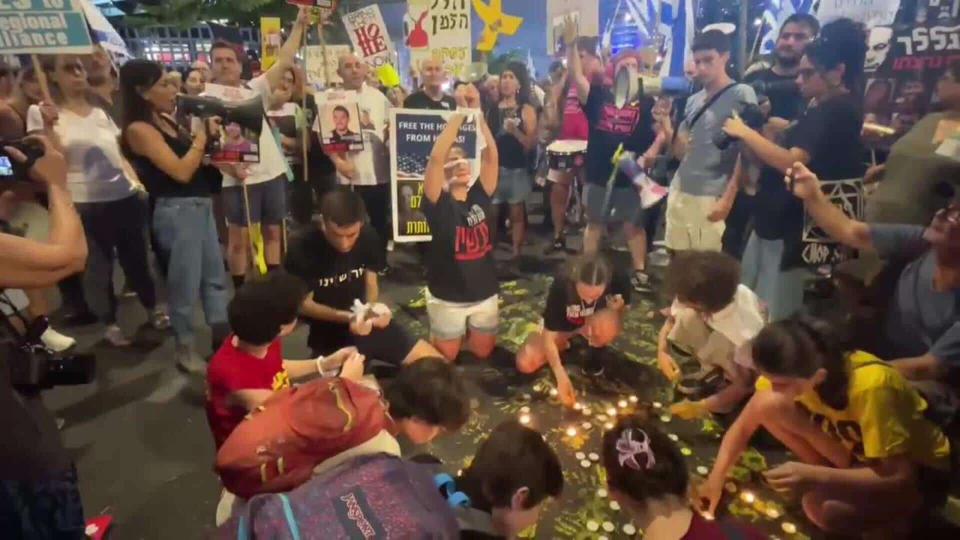 Manifestantes en Tel Aviv exigen acción urgente para liberar a los rehenes