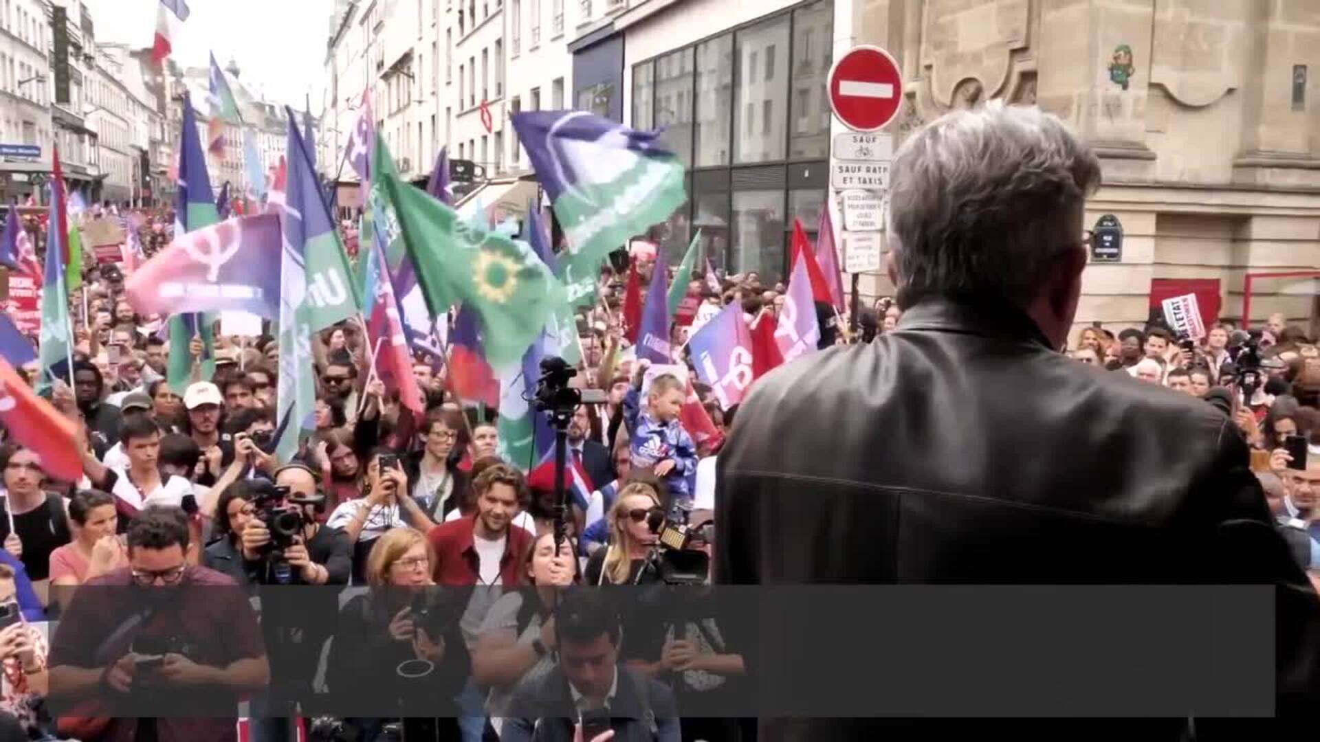 La izquierda francesa sale a las calles en protesta por la designación de Barnier