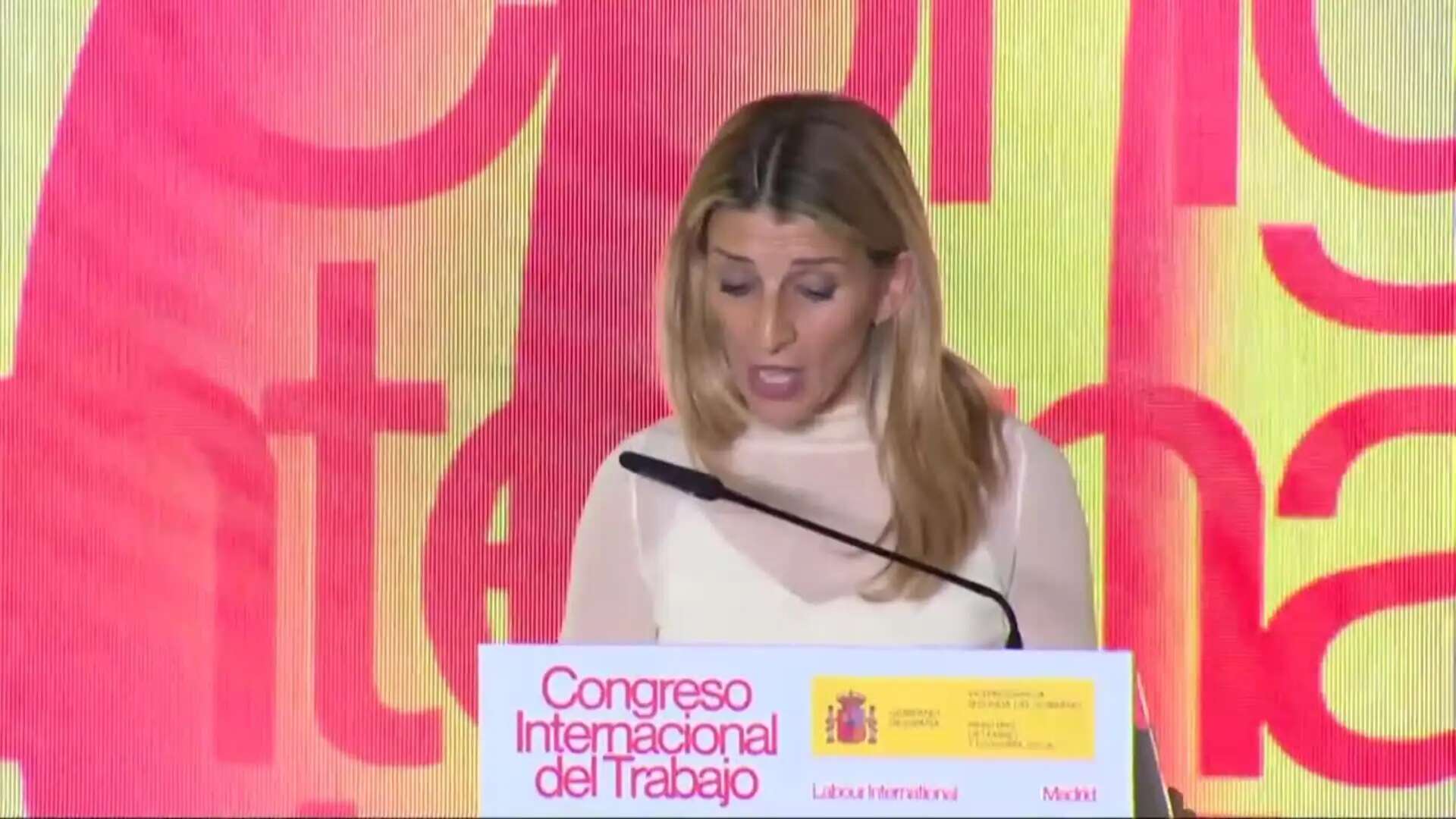 Díaz exhibe sus políticas laborales en el Congreso Internacional de Trabajo