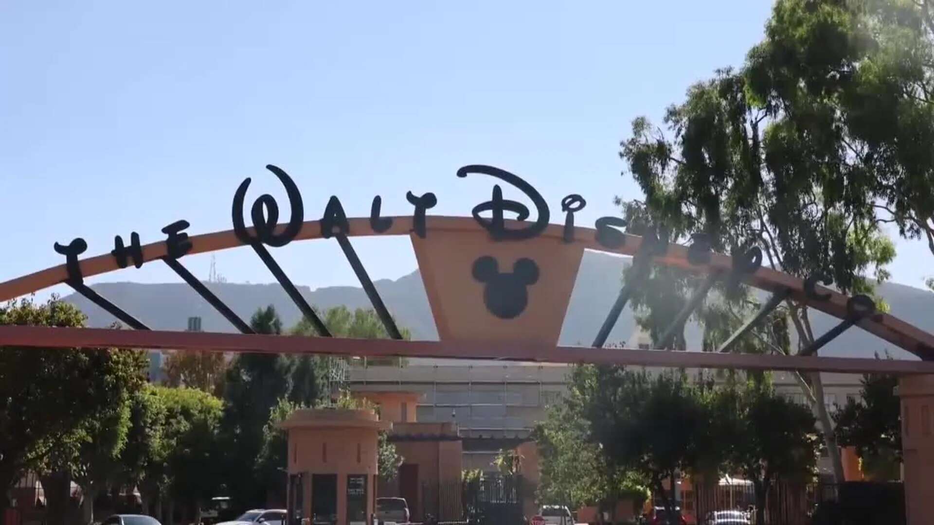 Disney gana 4.972 millones de dólares en 2024, un 111 % más interanual