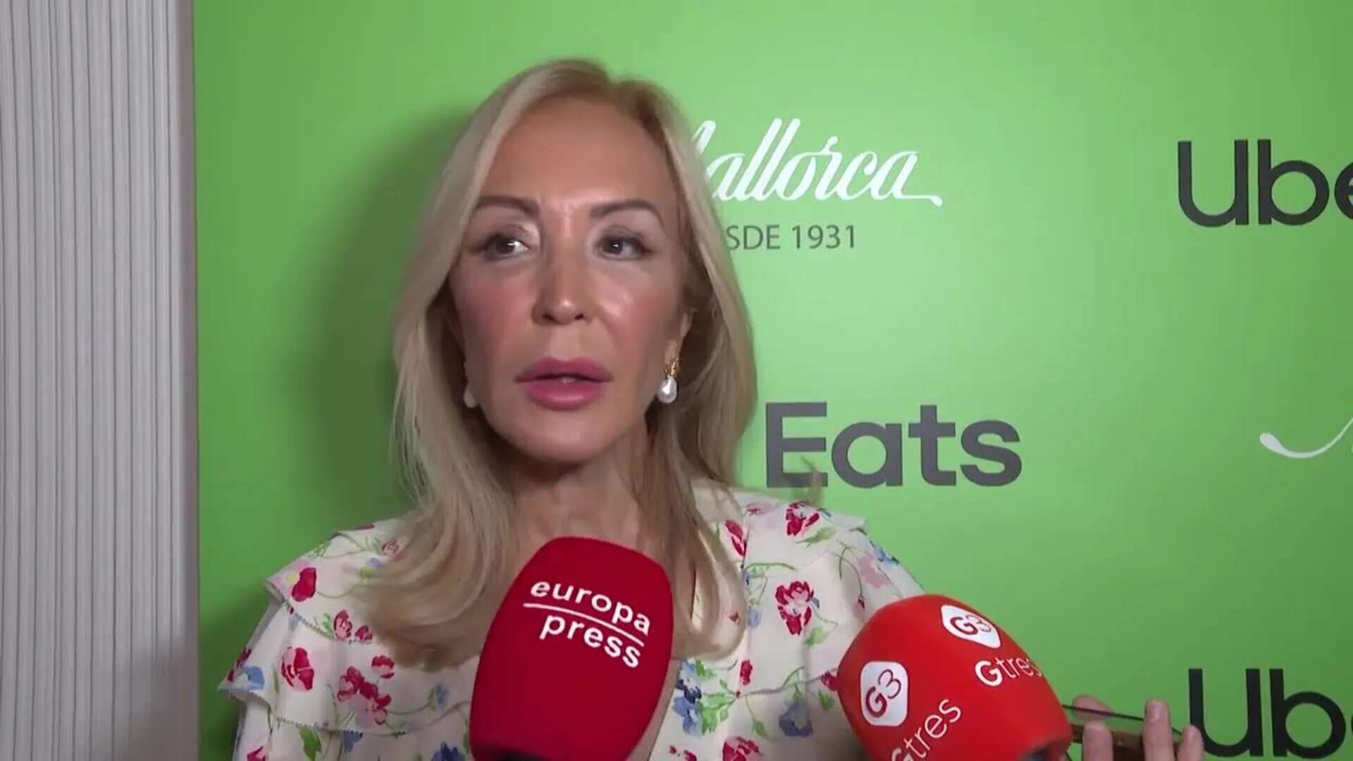 Carmen Lomana espera que no salga más material del rey Juan Carlos con Bárbara Rey