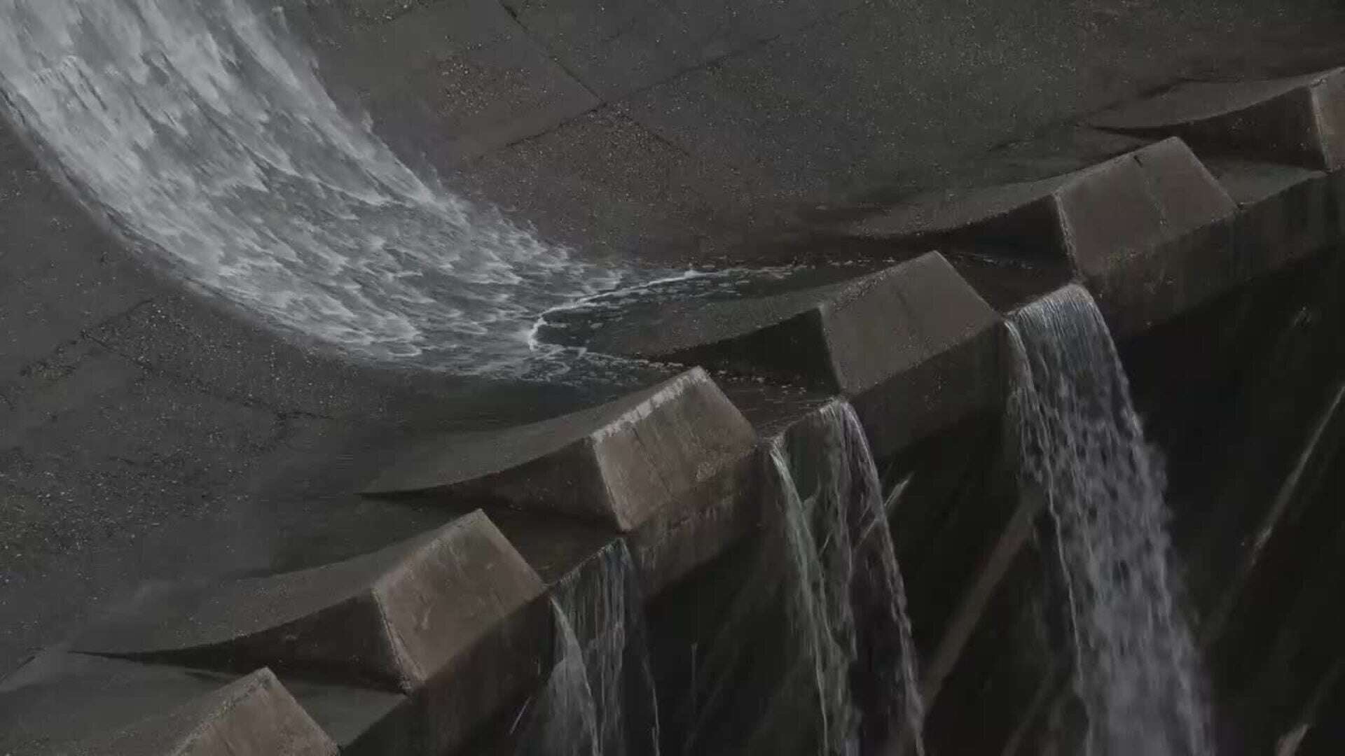 El embalse de Gergal, en Sevilla desembalsa agua tras las intensas lluvias