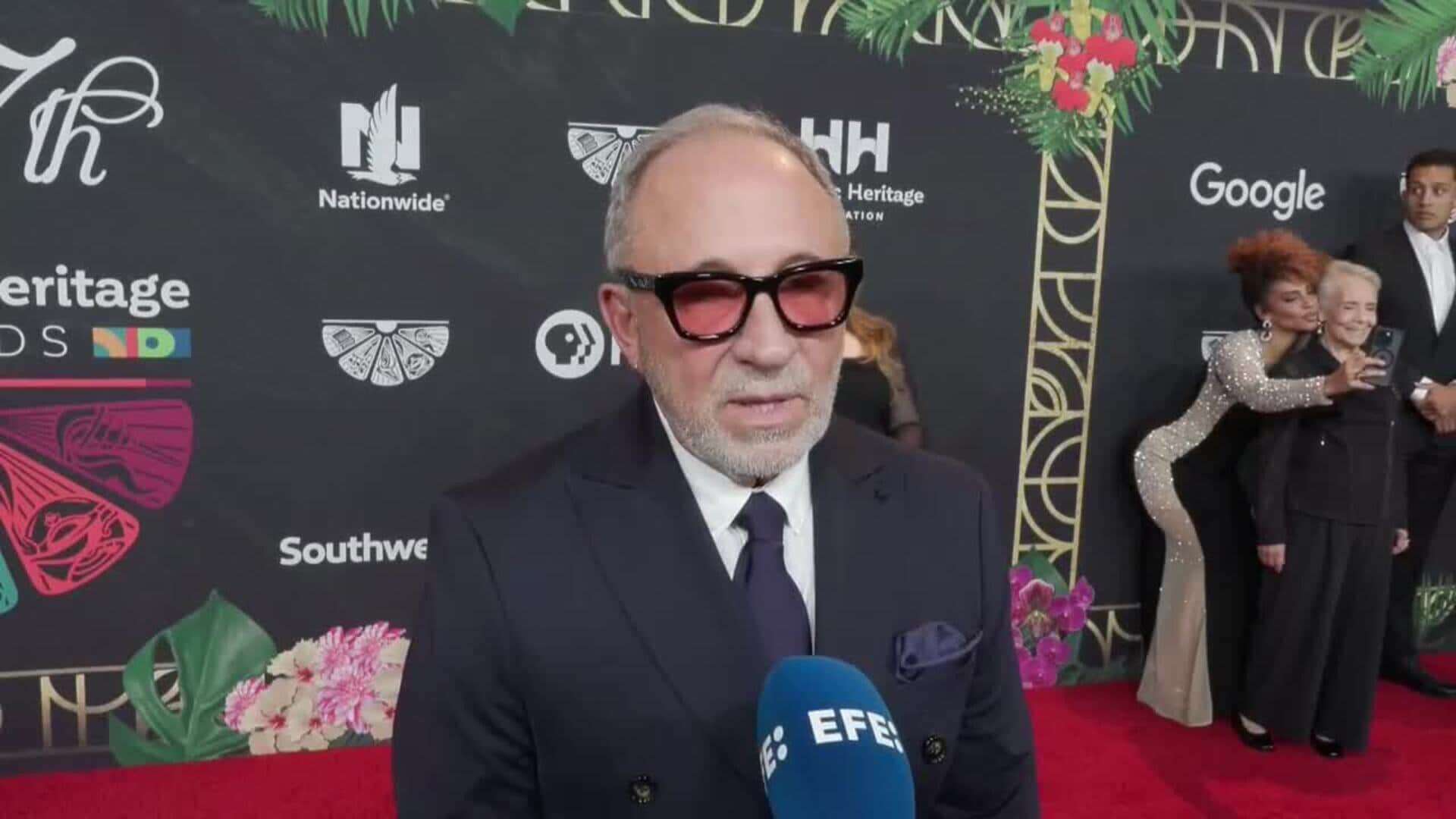 Emilio Estefan destaca la importancia del legado de Carolina Herrera