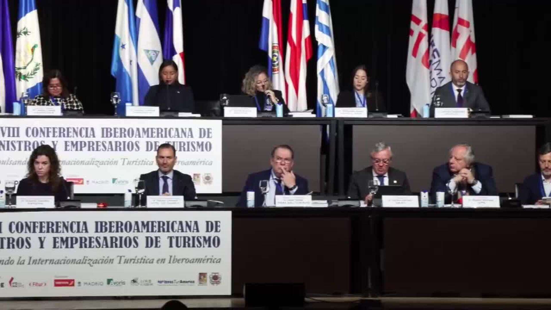 Responsables de turismo de 14 países iberoamericanos debaten en la jornada previa de Fitur