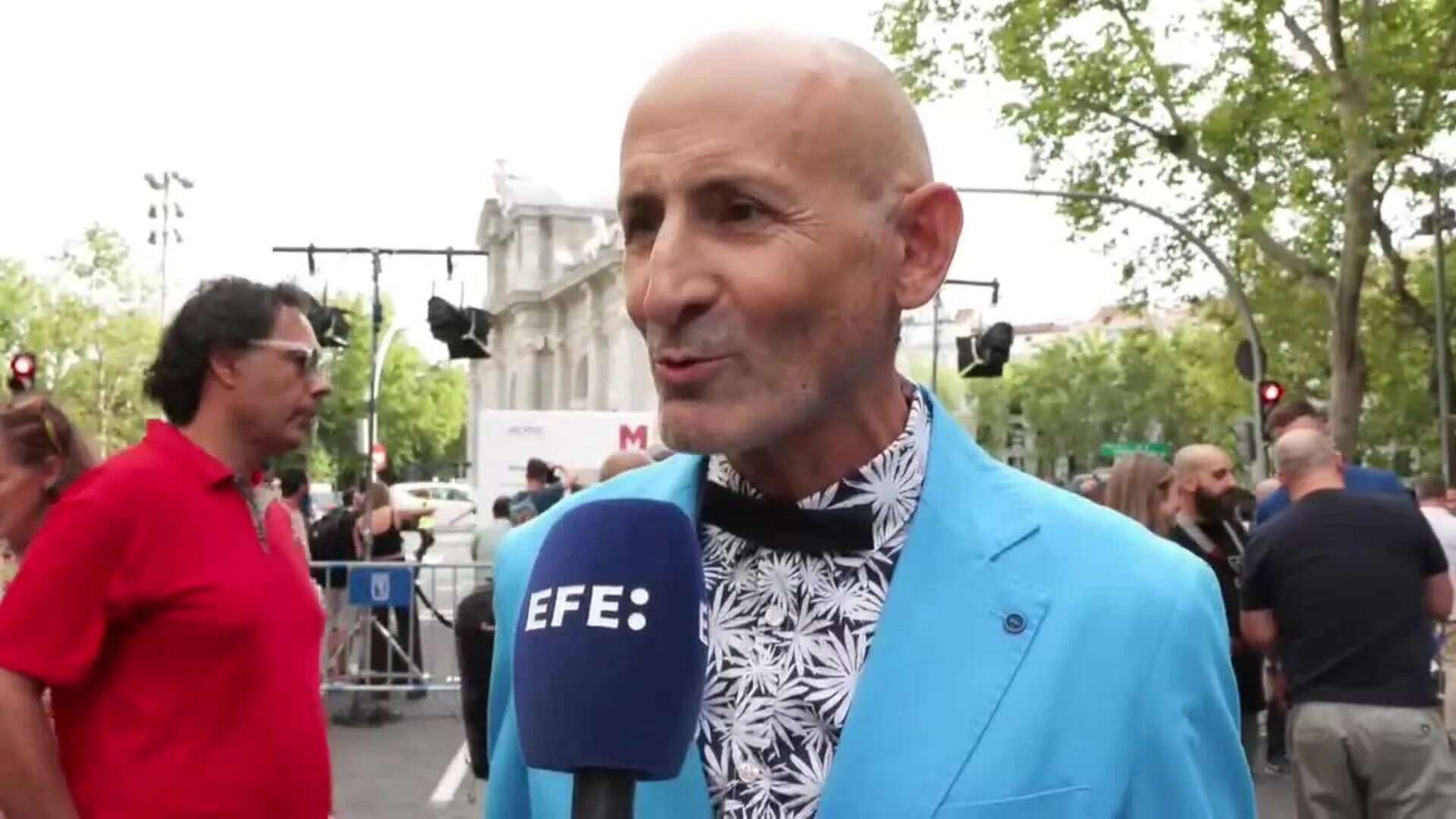 La moda encuentra en la madrileña Puerta de Alcalá el escenario perfecto para lucirse