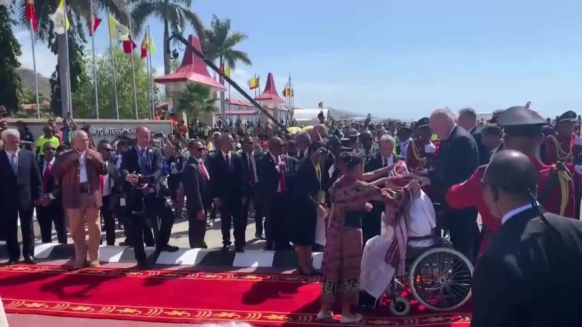 El papa Francisco llega a Dili en Timor Oriental