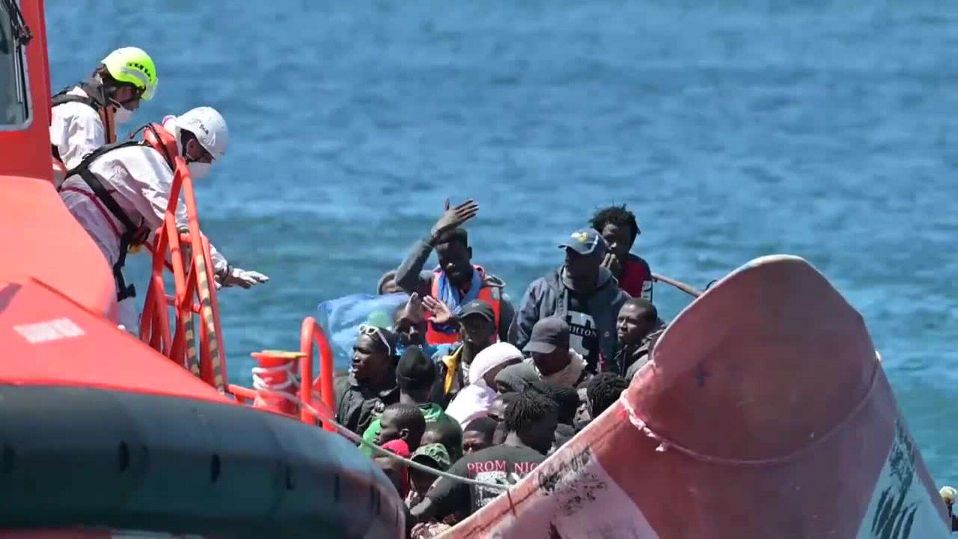 Llega un cayuco con 81 migrantes, entre ellos tres niños, a La Restinga (El Hierro)