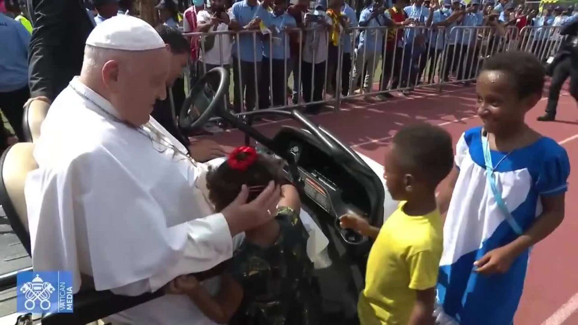 Francisco se despide de Papúa Nueva Guinea diciendo que 