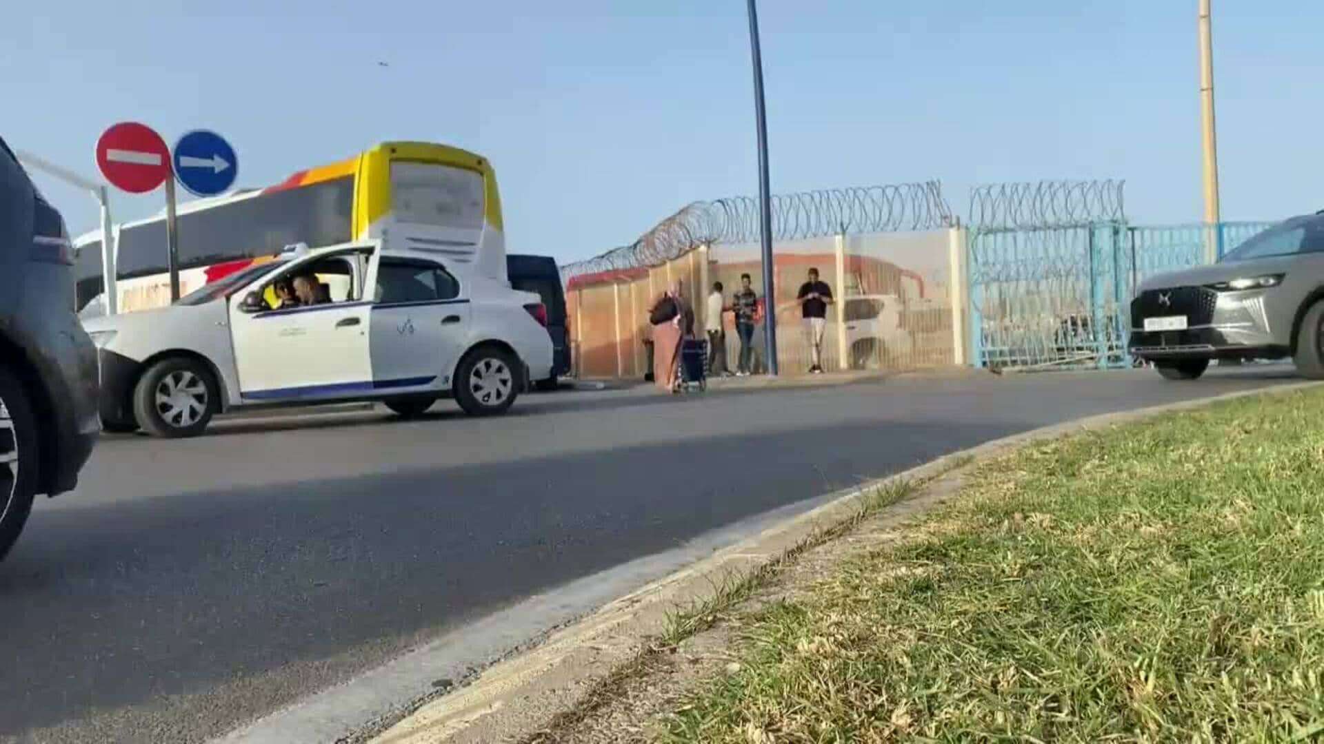 La Policía marroquí espera la posible llegada de jóvenes que quieren cruzar a Ceuta