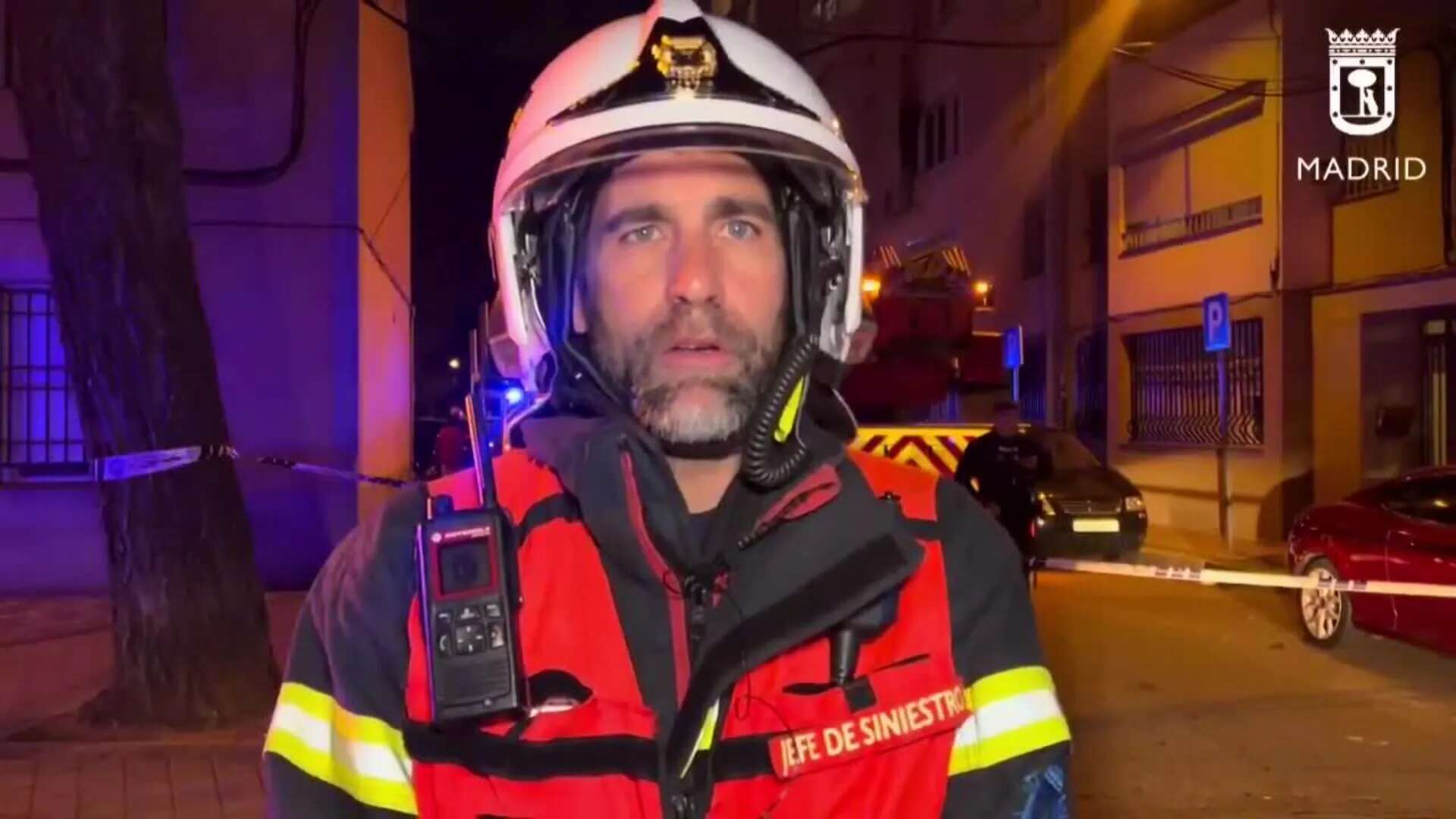 Tres personas heridas leves en un incendio de una vivienda en Carabanchel (Madrid)