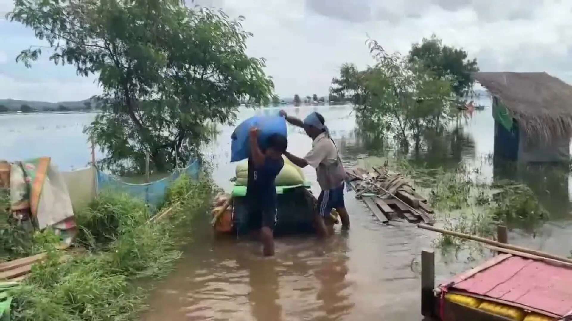 Unicef: Casi 6 millones de niños afectados por las inundaciones en el Sudeste Asiático