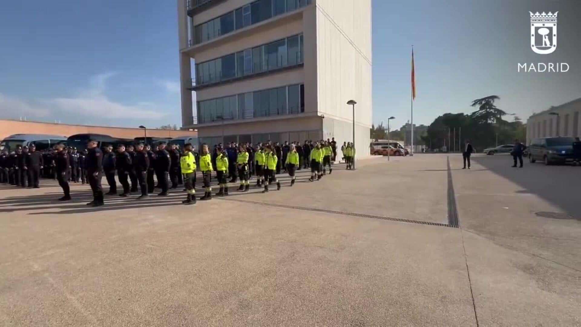 Regresa desde Valencia el primer contingente de Policía y Samur, que ha atendido 130 atenciones