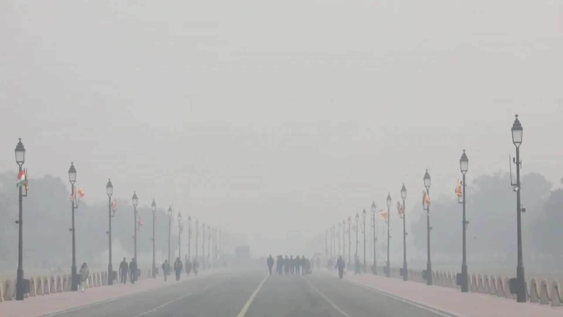 La contaminación del aire en Nueva Delhi alcanza el máximo nivel de riesgo por segundo día