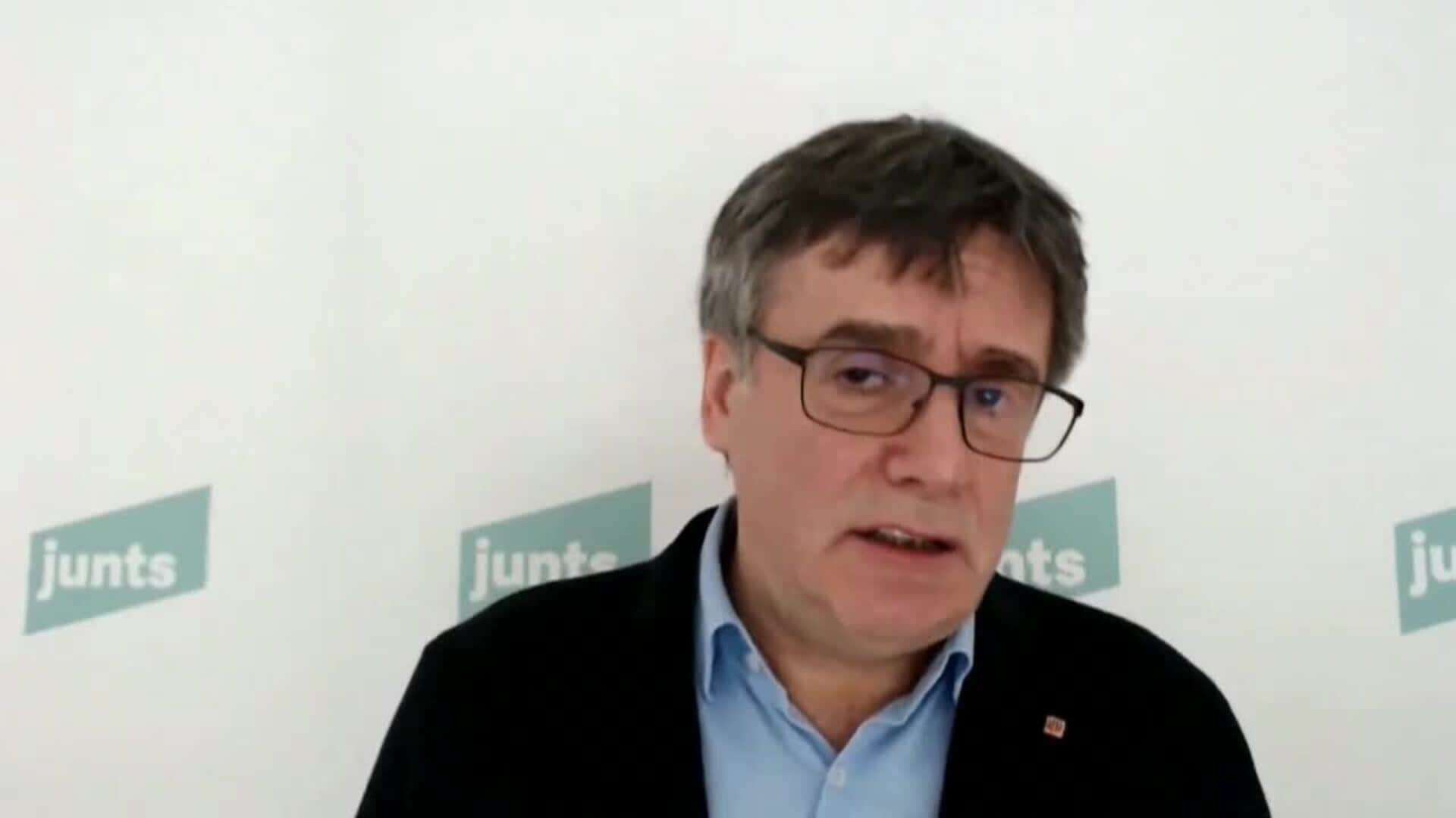 Puigdemont avisa al PSOE que no teme 