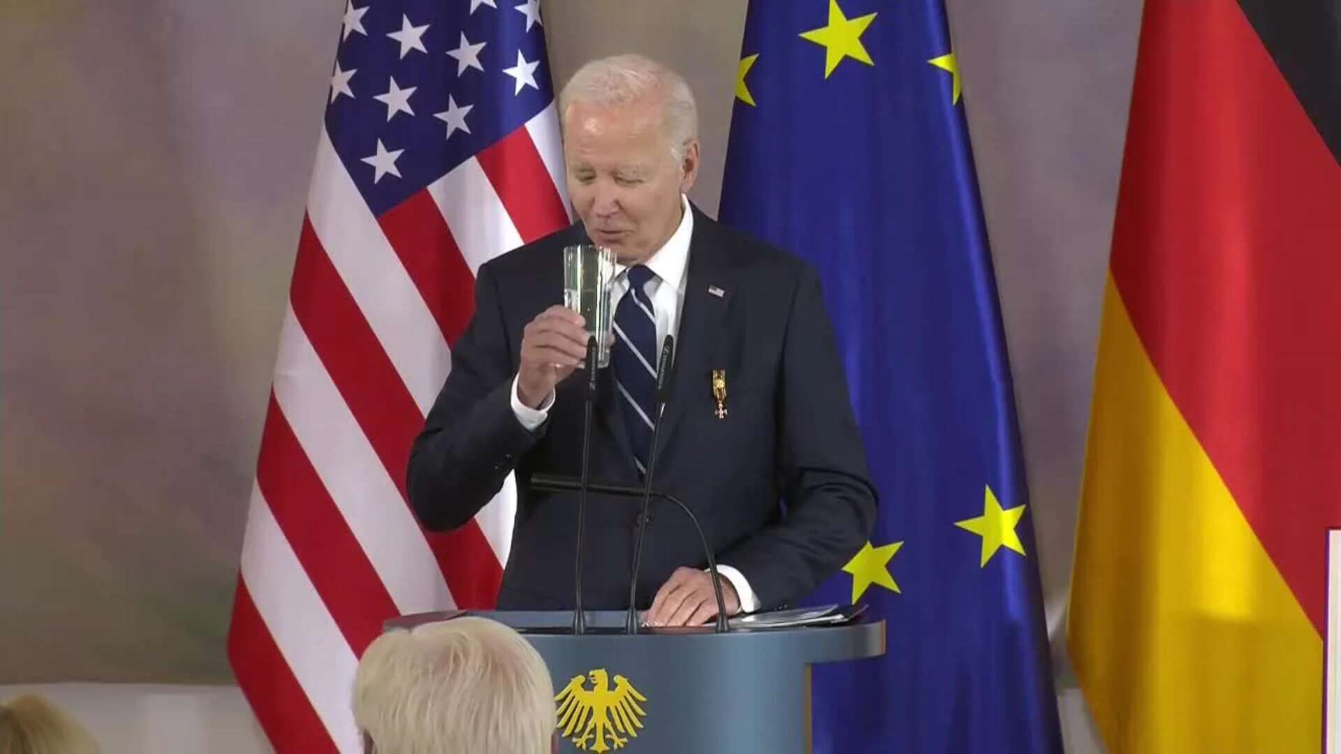 Biden urge a no cejar en el apoyo a Ucrania y pide que prevalezca la dignidad humana frente a Putin