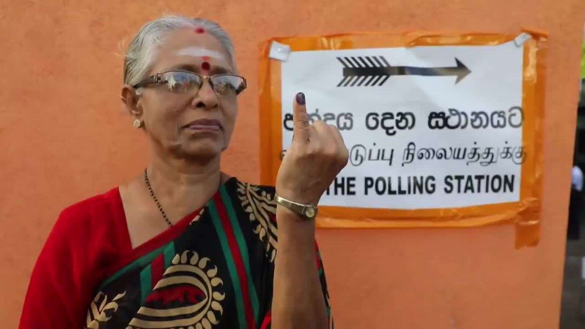 Abren los colegios electorales en Sri Lanka para las elecciones presidenciales