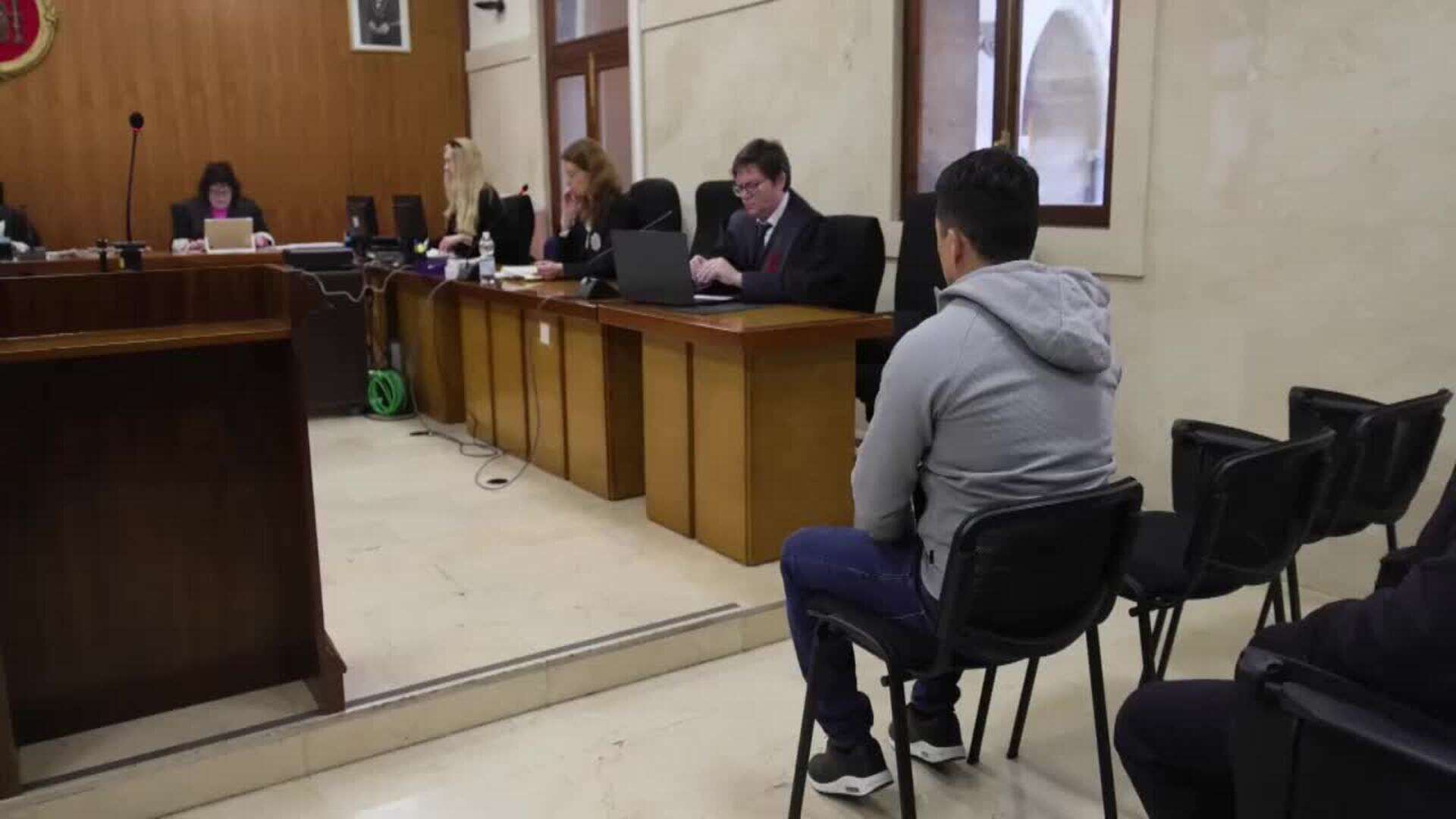 La Audiencia juzga a puerta cerrada al acusado de violar a su hija de 12 años en Andratx