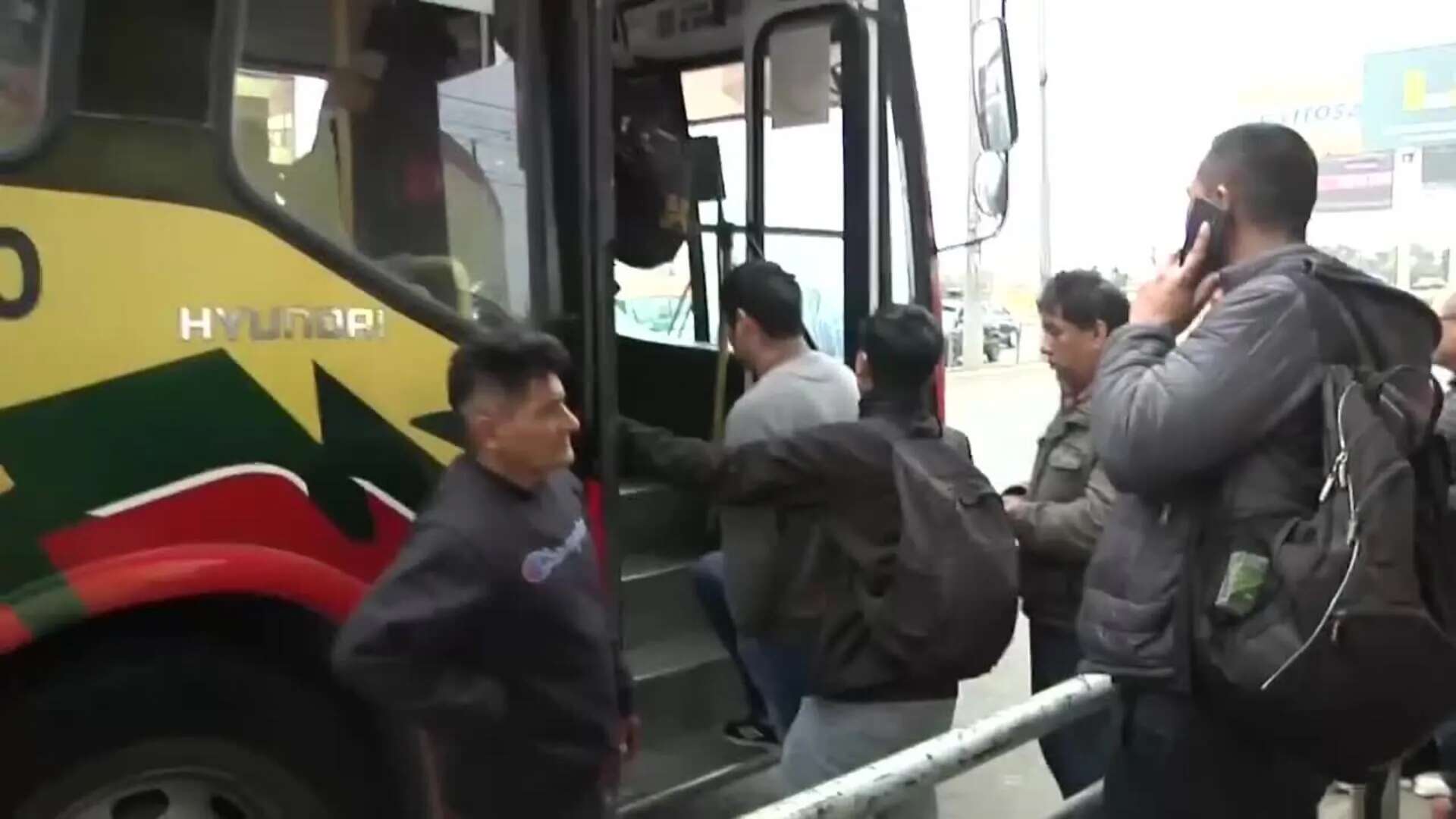 Al menos ocho detenidos en el inicio de una paralización del transporte público en Perú