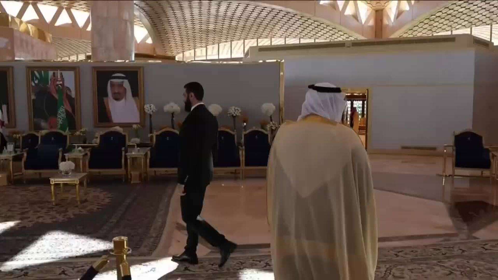 El presidente sirio de transición visita Arabia Saudí en su primer viaje al exterior