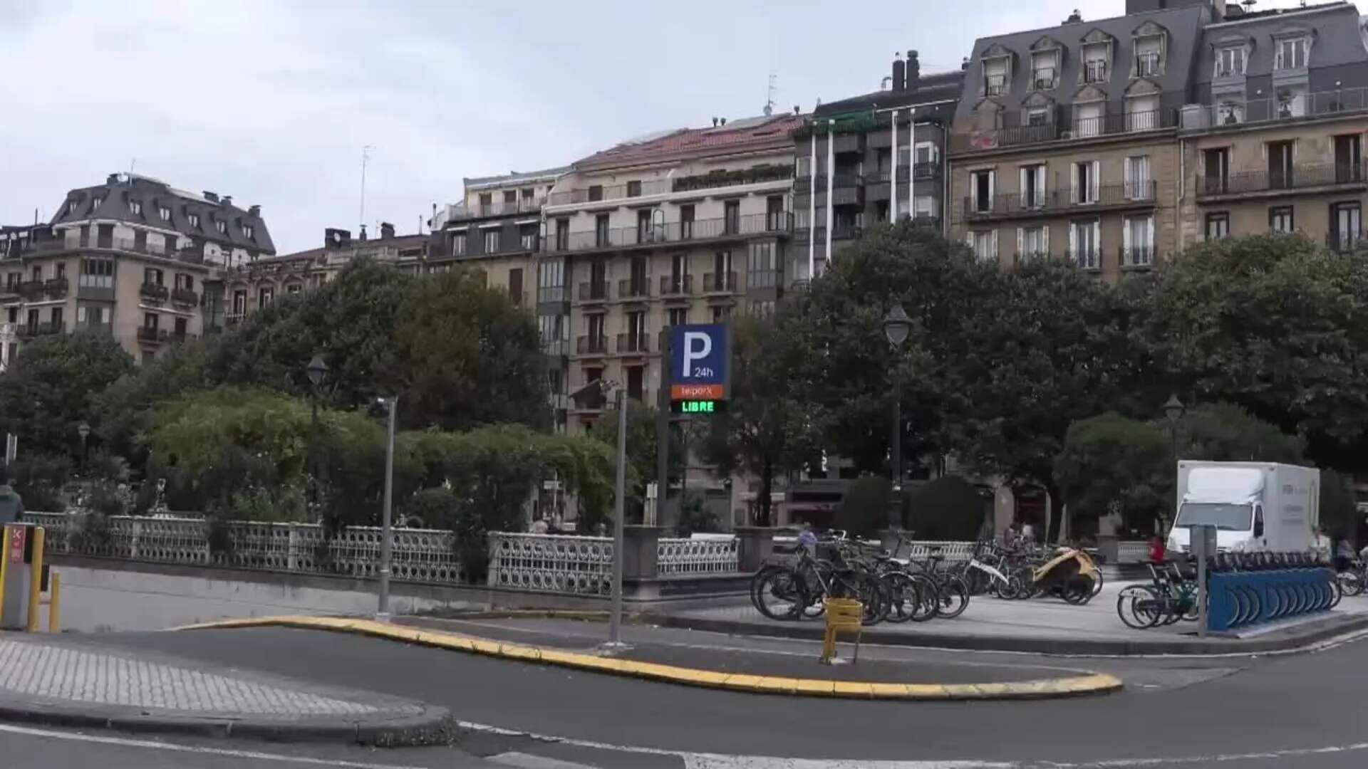 Detenido un hombre por agredir sexualmente a una mujer en un aparcamiento de Donostia