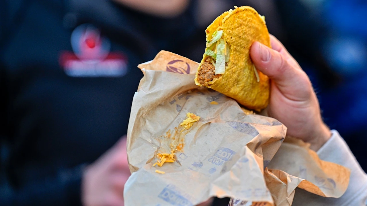 FDA says Taco Bell to stop using lettuce supplier linked to multistate parasite outbreak