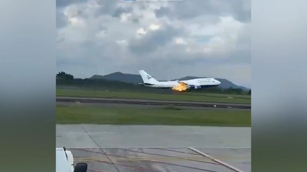 Boeing 747-400 catches fire, forced to land on flight from Indonesia to Saudi Arabia