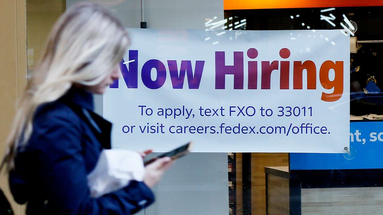 US job openings fall to lowest level since January 2021